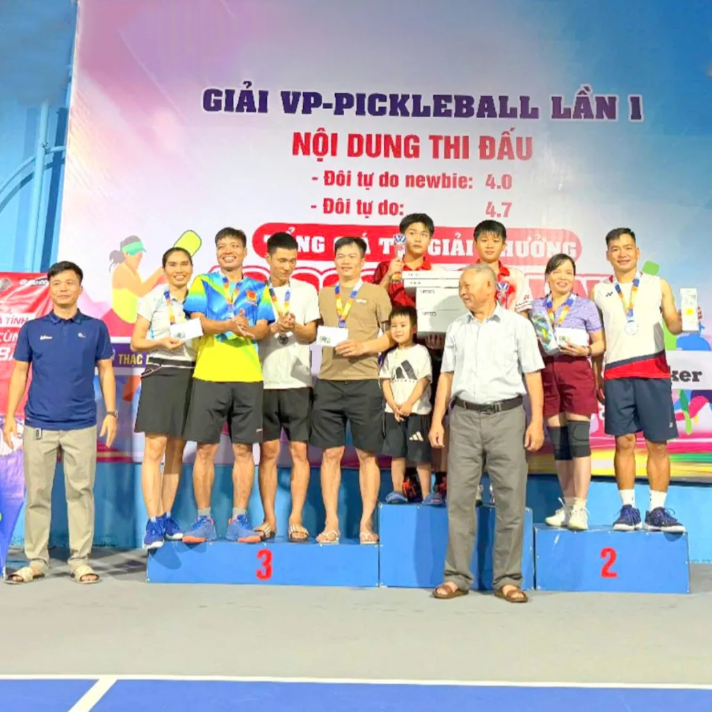 Chào tất cả mọi người!